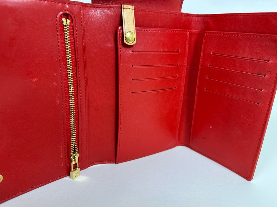 Louis Vuitton Vernis Monogram Walker Shoulder Wallet Handbag Red 4.25 X 7 [Photo 9]