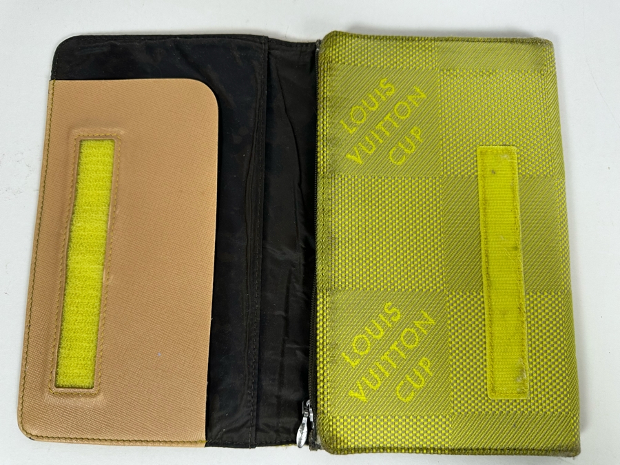 Louis Vuitton Green Damier Geant Neon LV Cup Organizer Wallet 5.5 X 8.5 [Photo 8]
