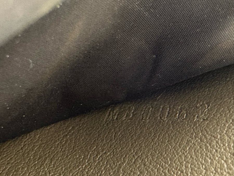 Louis Vuitton Green Damier Geant Neon LV Cup Organizer Wallet 5.5 X 8.5 [Photo 6]