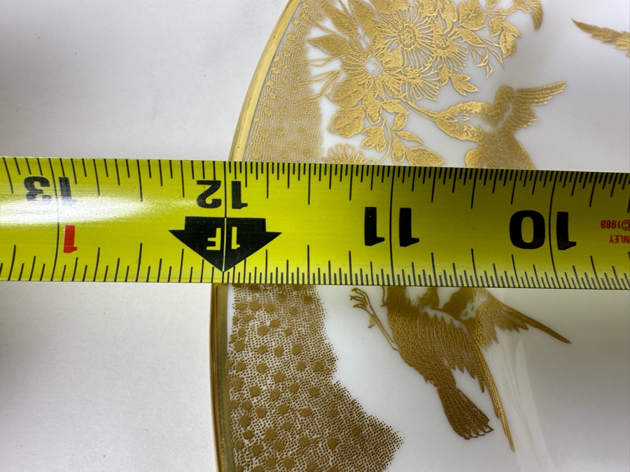 Royal Crown Derby English Bone China Aves Gold China - 36 Pieces - Cup Saucers Shown In Separate Photo [Photo 10]