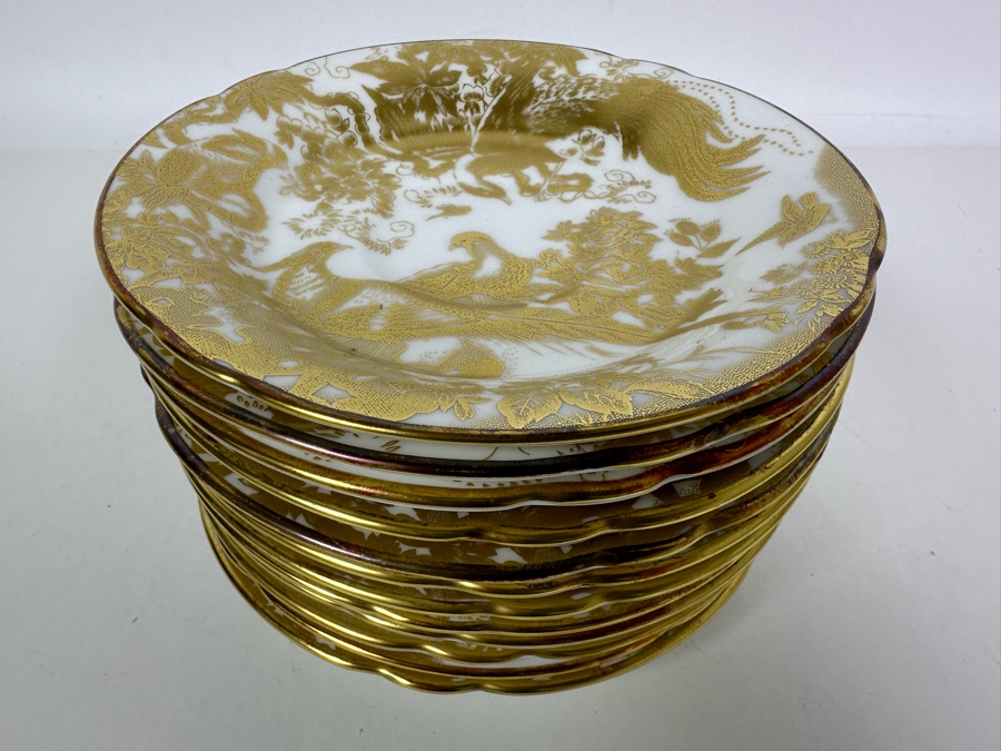 Royal Crown Derby English Bone China Aves Gold China - 36 Pieces - Cup Saucers Shown In Separate Photo [Photo 13]