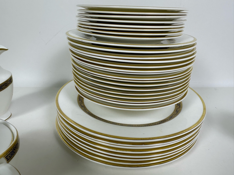 Royal Doulton English Fine Bone China Harlow H 5034 China Approximately 50 Pieces [Photo 11]