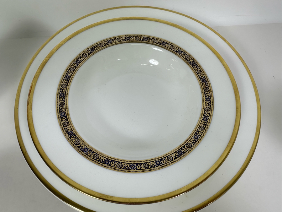 Royal Doulton English Fine Bone China Harlow H 5034 China Approximately 50 Pieces [Photo 14]