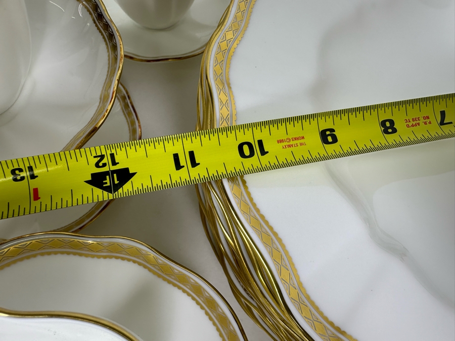 Royal Crown Derby English Bone China Carlton Gold A.1320 China 60 Pieces [Photo 11]