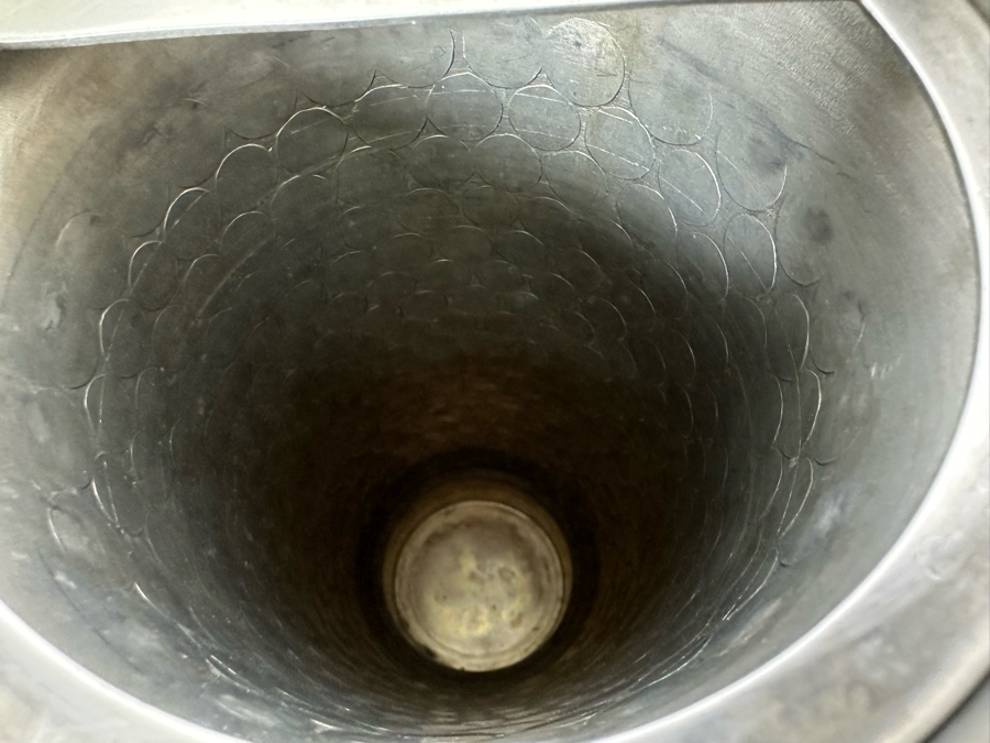 Vintage Art Deco Leumas Aluminum Cocktail Shaker 12H [Photo 7]