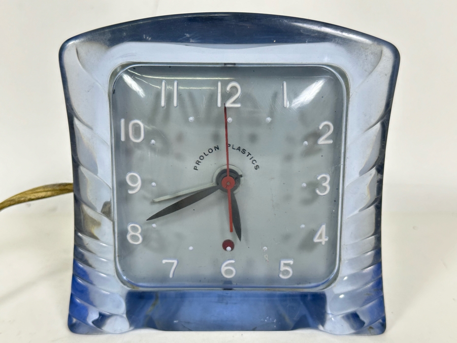 Art Deco Machine Age Blue Lucite Gilbert Electric Clock Prolon Plastics Working 4.5W X 3D X 4.5H [Photo 2]