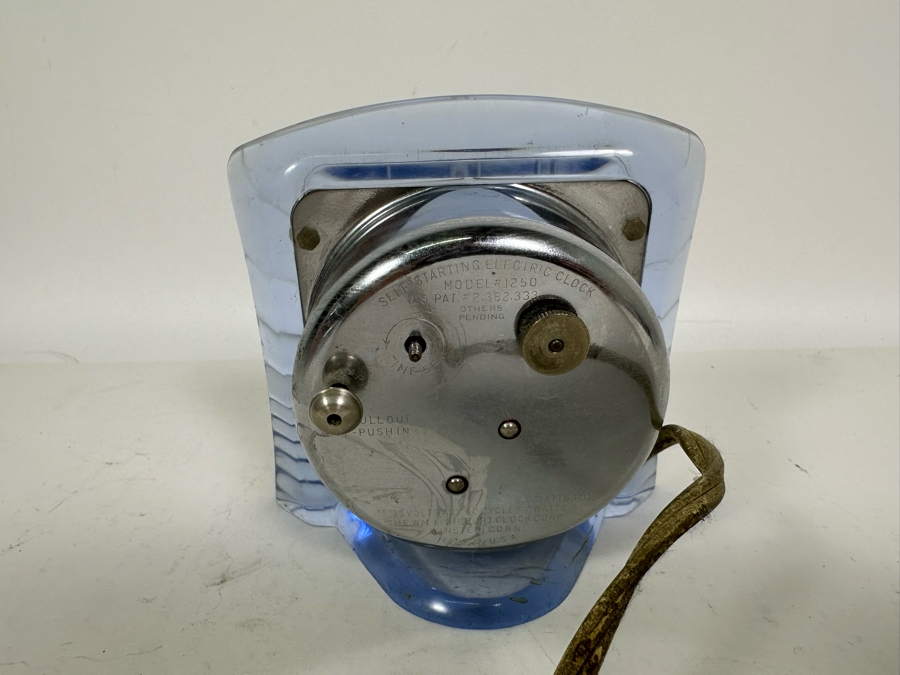 Art Deco Machine Age Blue Lucite Gilbert Electric Clock Prolon Plastics Working 4.5W X 3D X 4.5H [Photo 6]