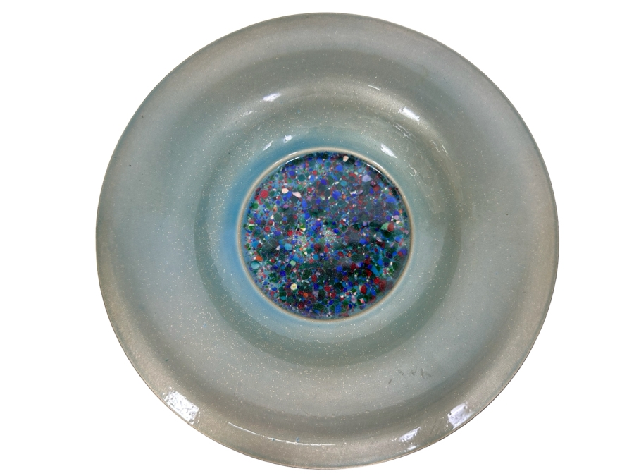 Vintage Signed Art Glass Bowl 8.5W X 1.5H [Photo 1]