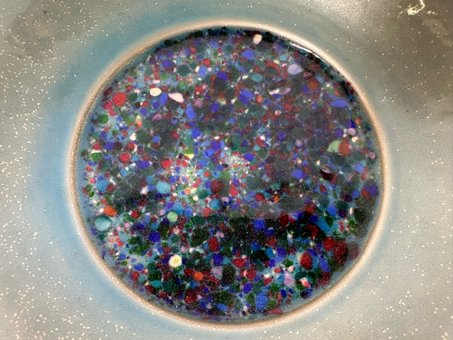 Vintage Signed Art Glass Bowl 8.5W X 1.5H [Photo 5]