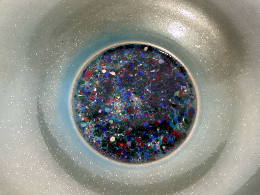 Vintage Signed Art Glass Bowl 8.5W X 1.5H [Photo 4]