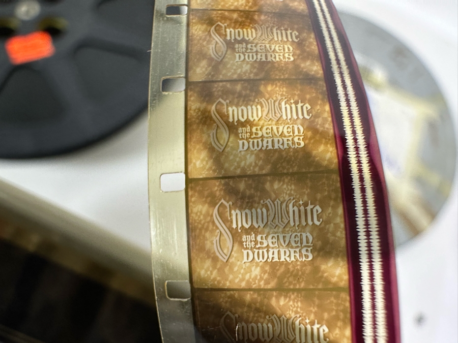 Vintage Snow White And The Seven Dwarfs Film Reels (2 Reels) 13.75R [Photo 8]