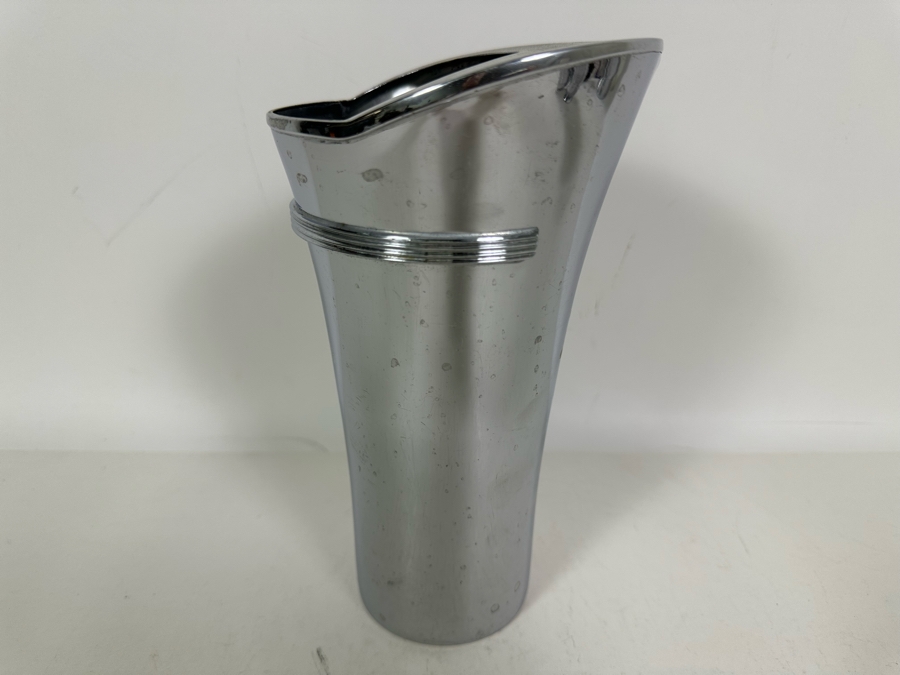 Rare Vintage Art Deco Machine Age Cocktail Mixer By Chase 9H With Spoon And Twelve Chase Footed Barware Cups 2.75W X 2H [Photo 15]