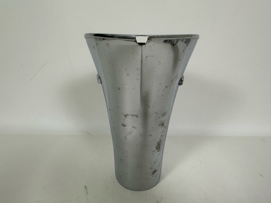 Rare Vintage Art Deco Machine Age Cocktail Mixer By Chase 9H With Spoon And Twelve Chase Footed Barware Cups 2.75W X 2H [Photo 20]