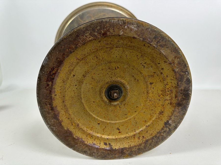 Vintage Art Deco Round Metal Side Table 15.5W X 18H [Photo 9]