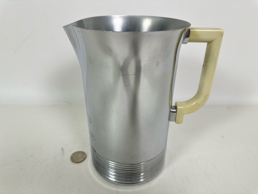 Vintage Art Deco Machine Age Pitcher With Bakelite Handle By Chase 8H [Photo 2]