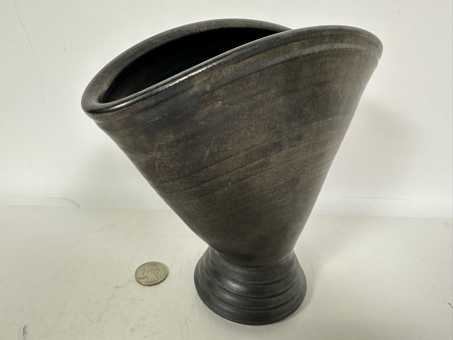 Vintage Prinknash Pottery Fan Shaped Black Vase 6.75H [Photo 5]