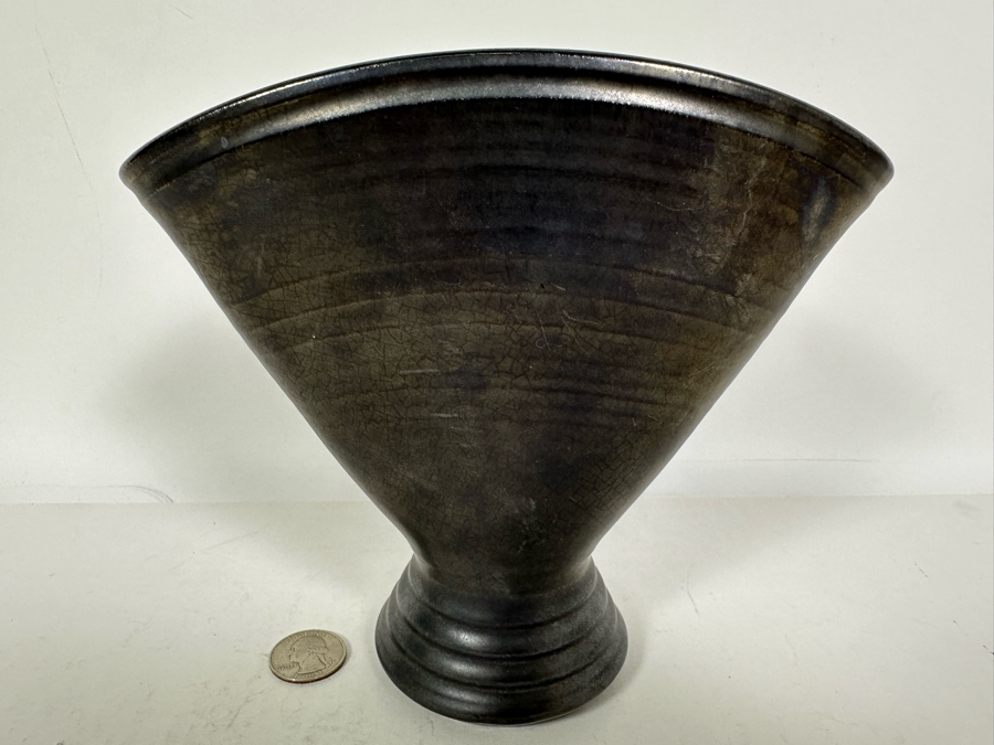 Vintage Prinknash Pottery Fan Shaped Black Vase 6.75H [Photo 3]