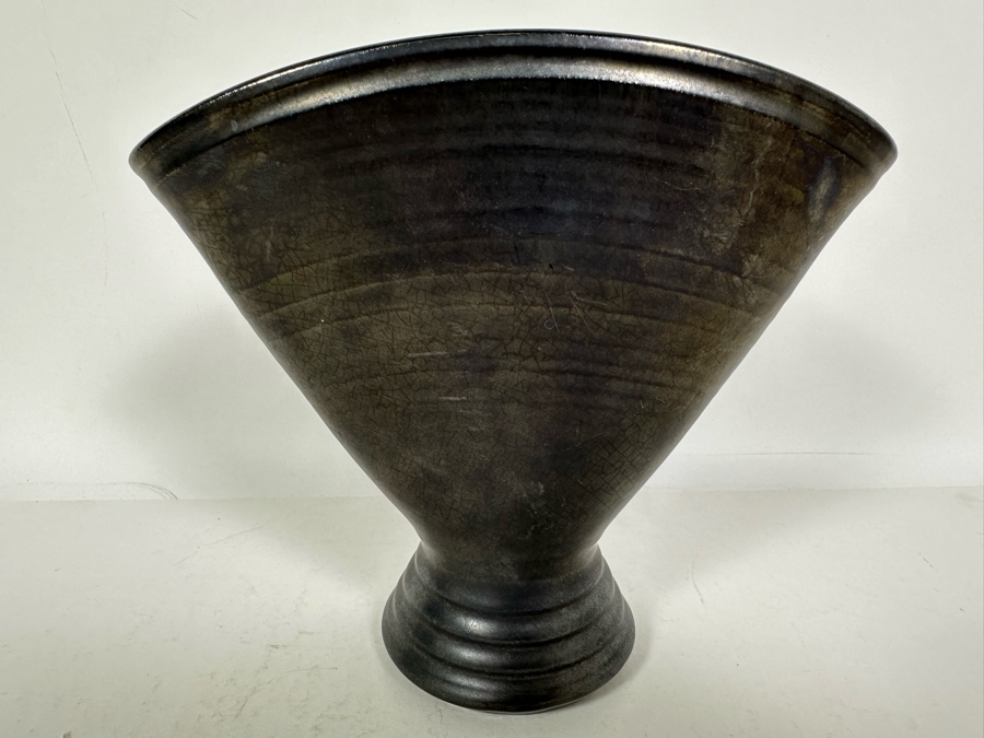 Vintage Prinknash Pottery Fan Shaped Black Vase 6.75H [Photo 2]