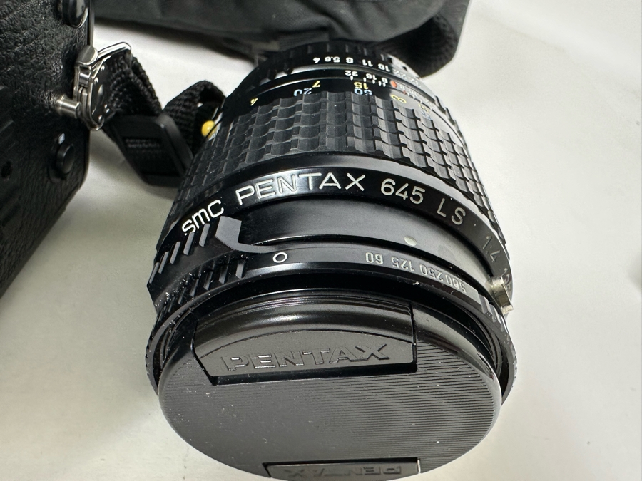 PENTAX 645N Film Camera With Accessories And Camera Bag [Photo 8]