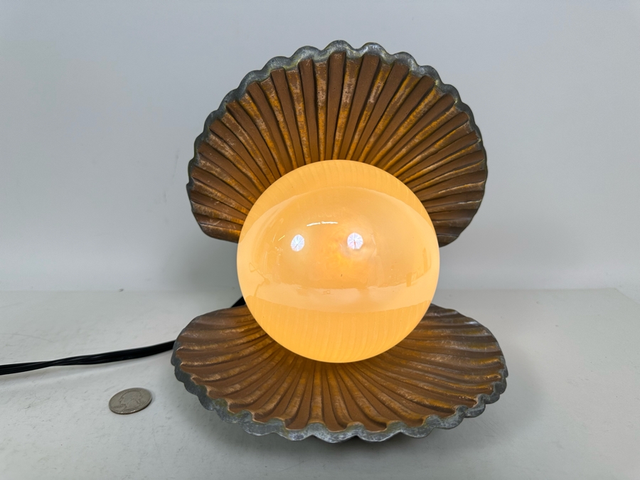 Contemporary Clam Shell With Pearl Table Lamp 8W X 8H [Photo 6]
