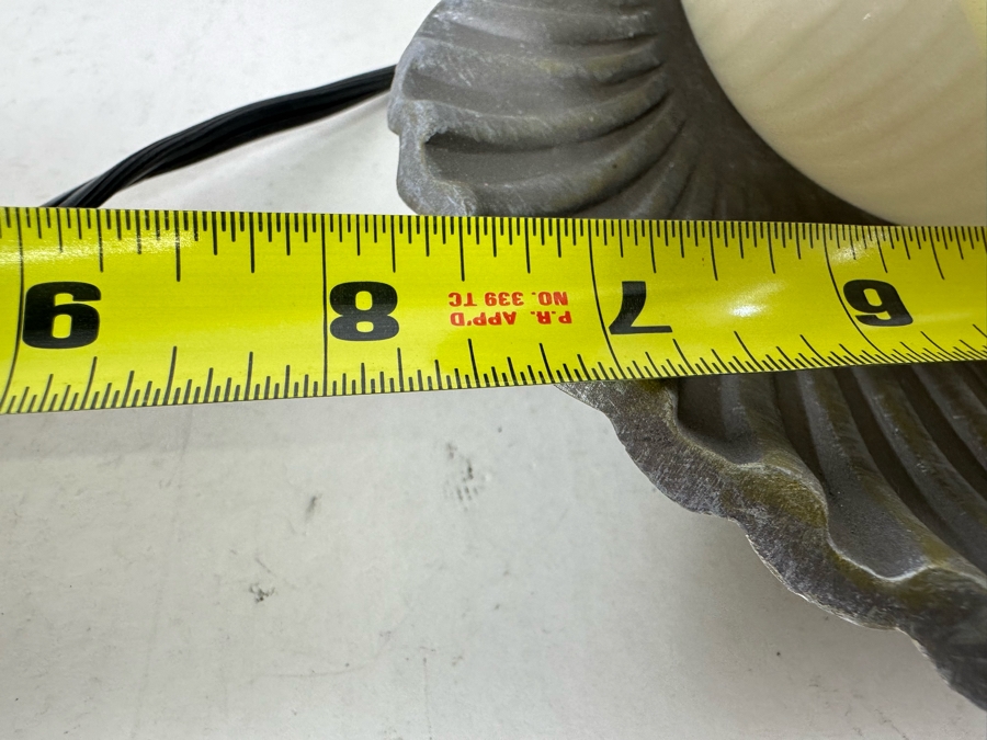 Contemporary Clam Shell With Pearl Table Lamp 8W X 8H [Photo 8]