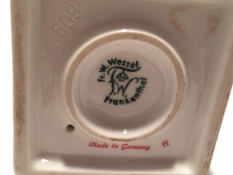 Frankenthal Wessel Figurine [Photo 3]