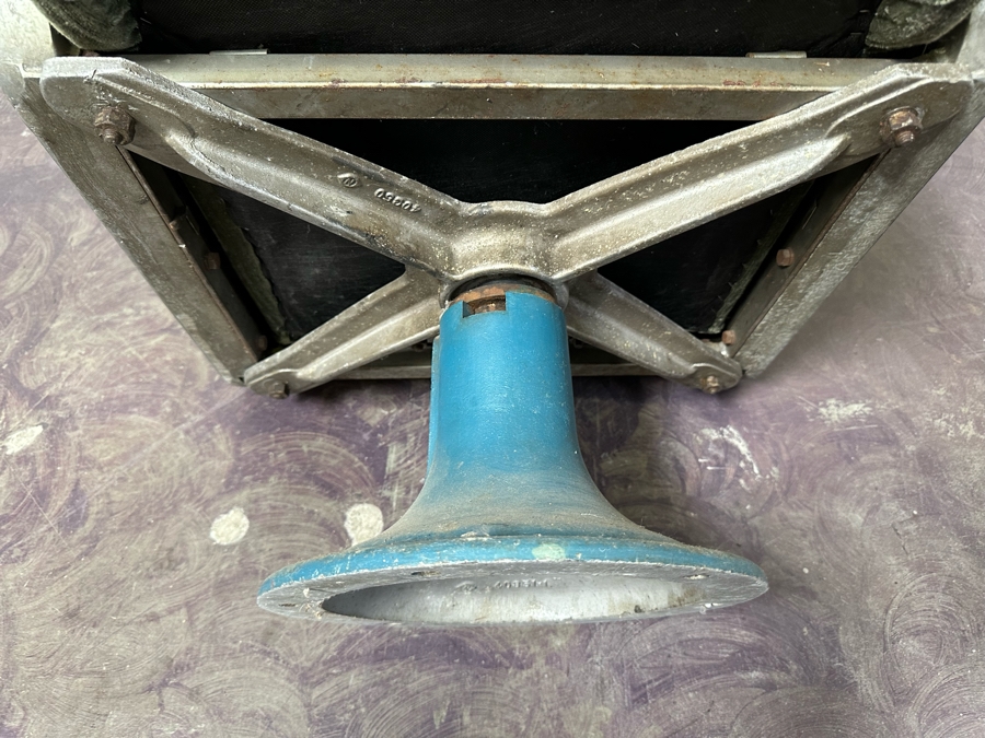 Vintage Art Deco Twin Cities Hiawatha Train Observation Reclining Swivel Chair 23W X 26D X 43H [Photo 22]