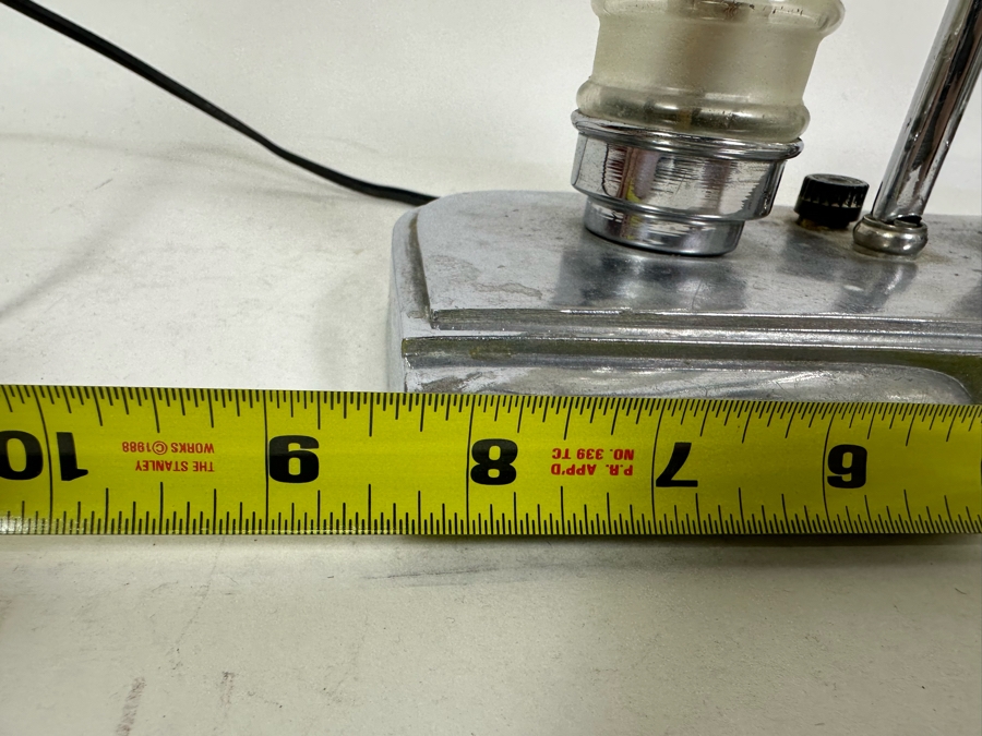 Vintage Art Deco Chrome And Glass Table Lamp 8.5W X 5D X 11H [Photo 14]