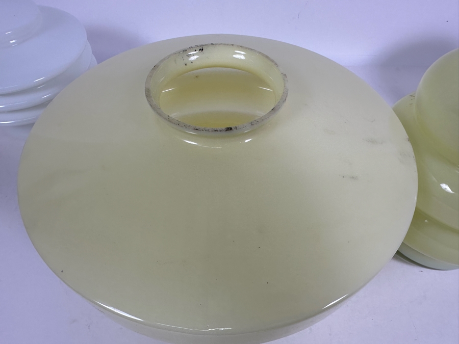 Four Art Deco Glass Light Fixture Shades 7H - 9H [Photo 10]