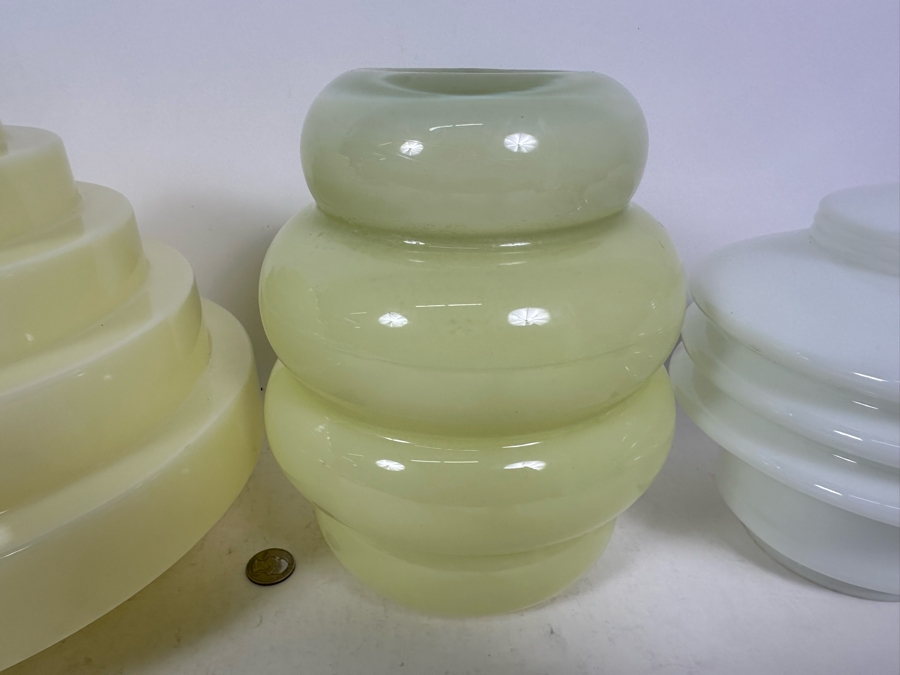 Four Art Deco Glass Light Fixture Shades 7H - 9H [Photo 7]
