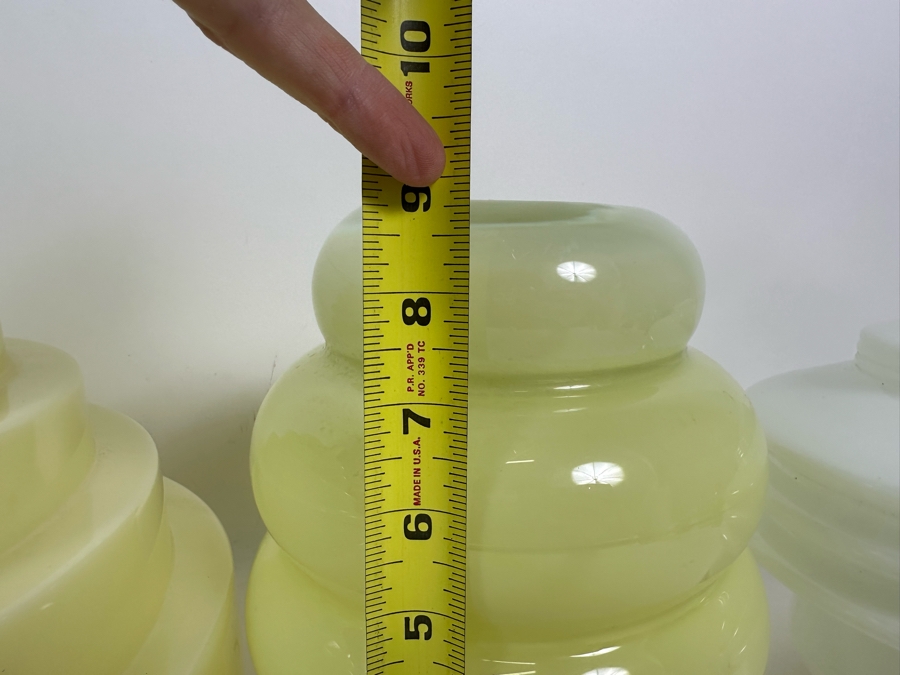 Four Art Deco Glass Light Fixture Shades 7H - 9H [Photo 15]