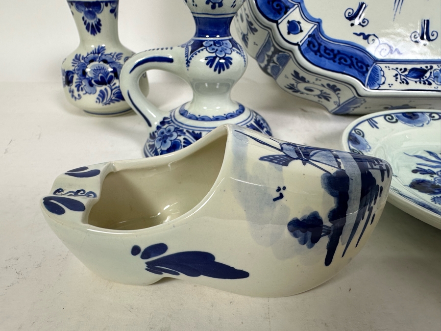 Collection Of Delft Blue Hand Painted Pieces Including Clock (Clock Starts But Eventually Stops) - See Photos [Photo 10]