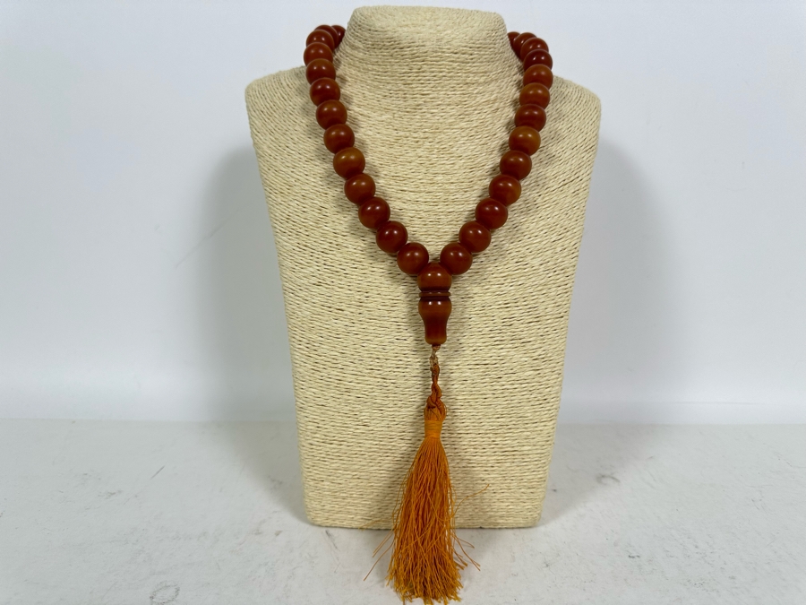 Vintage Bakelite Prayer Beads 20' Necklace Estimate $500 [Photo 2]