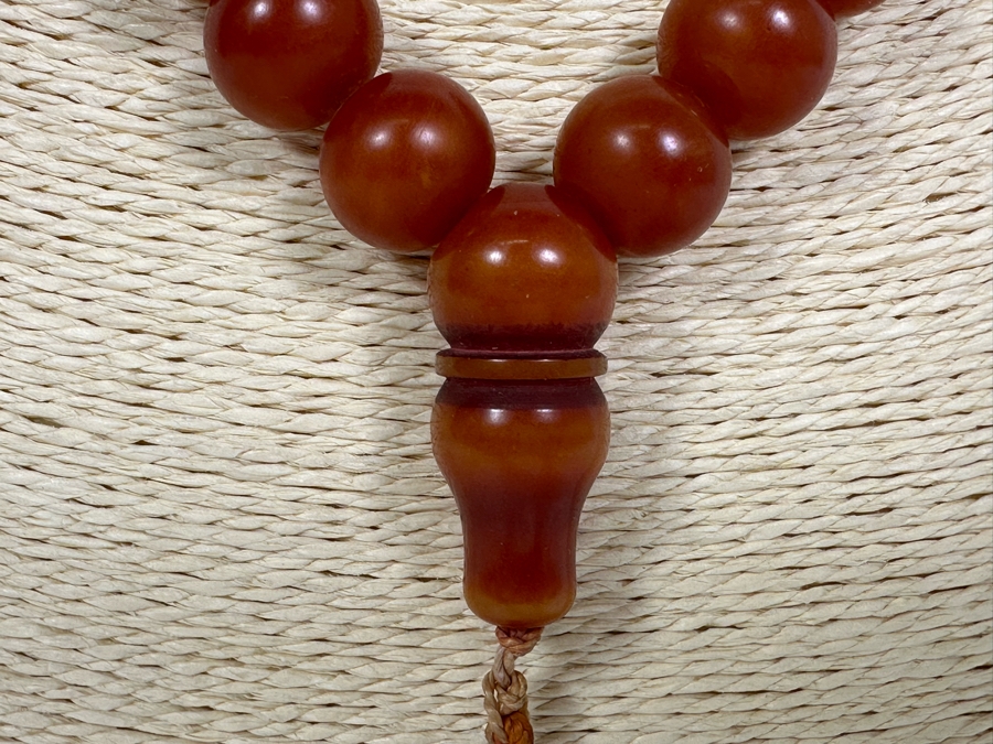 Vintage Bakelite Prayer Beads 20' Necklace Estimate $500 [Photo 3]