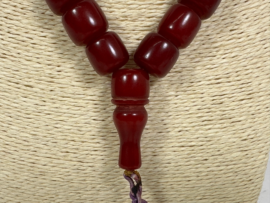 Vintage Bakelite Prayer Beads 20' Necklace Estimate $750 [Photo 5]