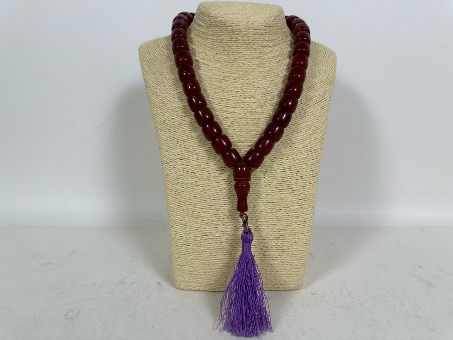Vintage Bakelite Prayer Beads 20' Necklace Estimate $750 [Photo 4]