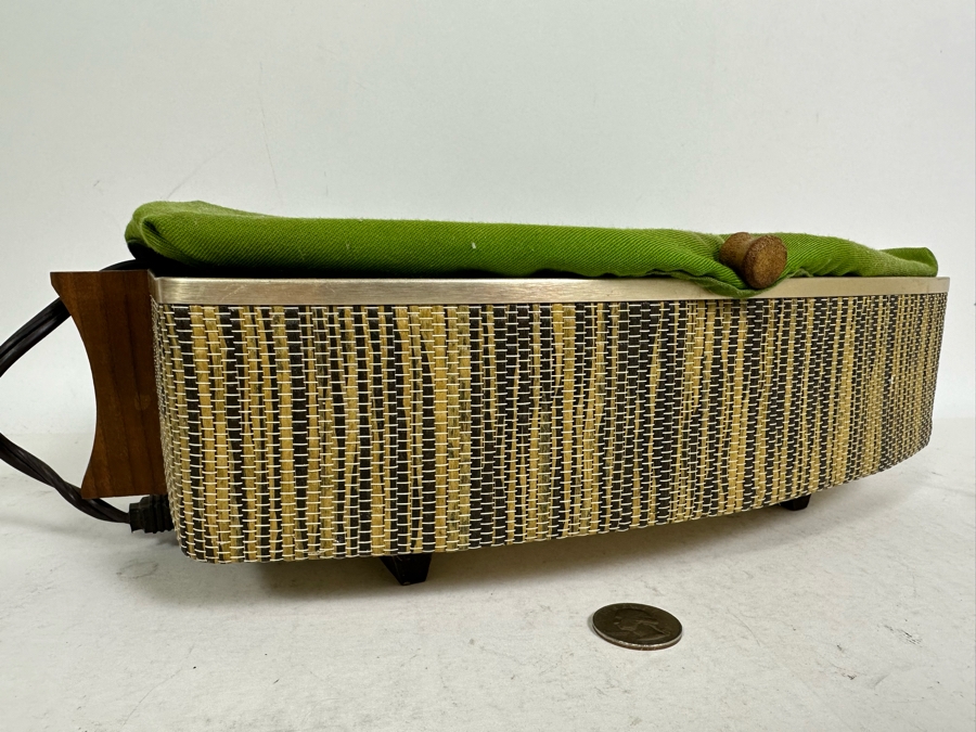 Mid-Century Modern Electric Bun Bread Warmer Wards Signature 14.5W X 9D X 4H [Photo 3]