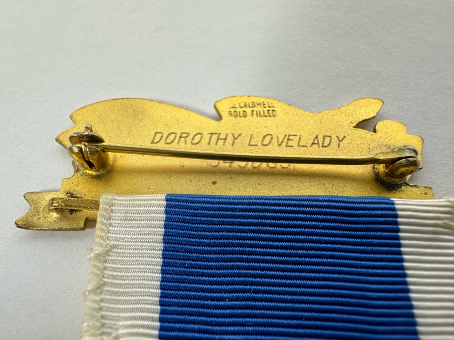 Vintage Daughters Of The American Revolution Gold-Filled Medal And Pin Brooch [Photo 10]