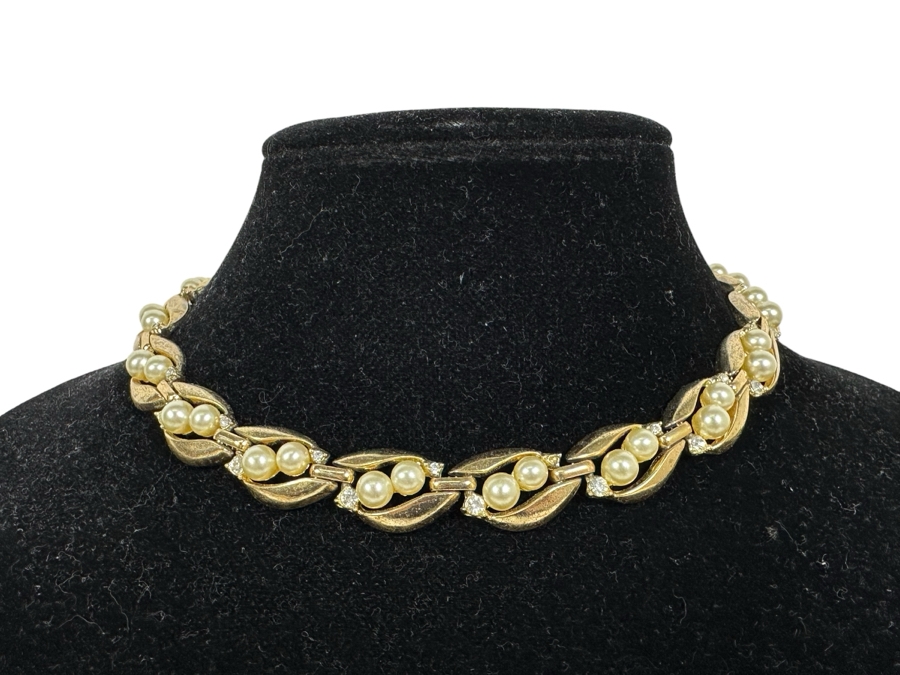 Vintage Costume Jewelry Lot: Choker Necklace 14L With Matching Bracelet 7L (Bottom), Trifari Costume Necklace (Upper Left) And Pair Of Costume Pins Brooches (Upper Right) [Photo 5]