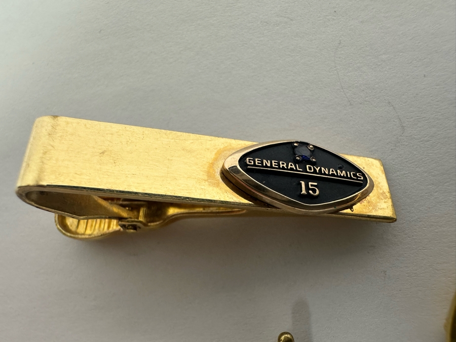 Vintage Gold-Filled General Dynamics 30 Year Employee Pin / Pendant, Gold-Filled General Dynamics 15 Year Employee Tie Clip And Gold-Filled Aerospace Pin [Photo 5]