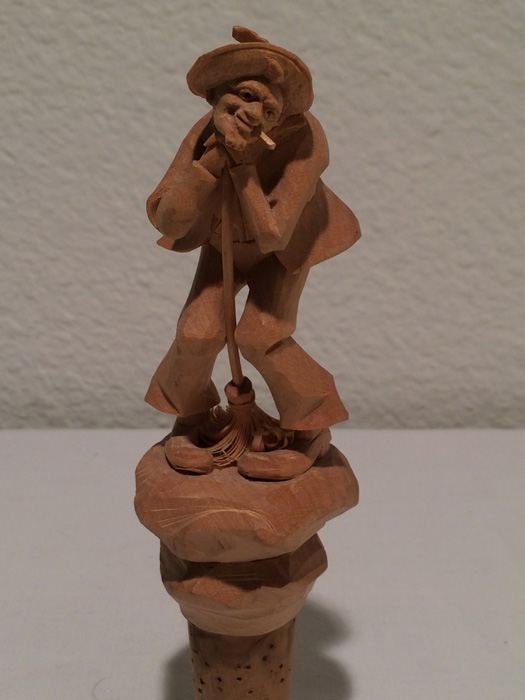 Intricately Carved Man Wine Stopper [Photo 4]