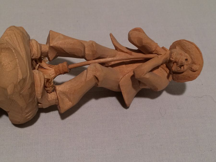 Intricately Carved Man Wine Stopper [Photo 14]