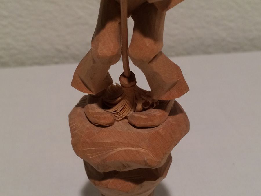 Intricately Carved Man Wine Stopper [Photo 8]