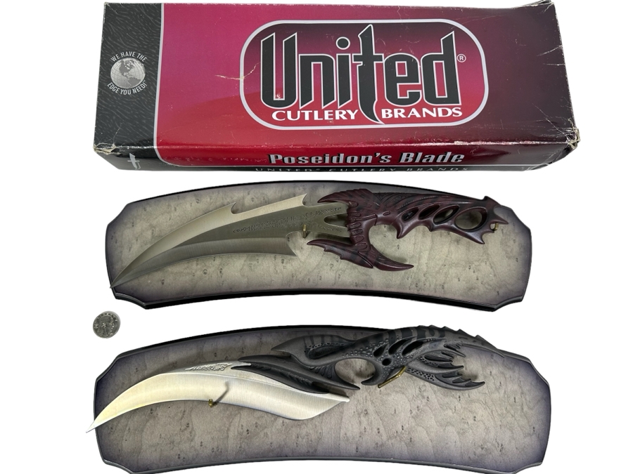 Pair Of United Cutlery Brands Fantasy Knives Poseidon's Blade 16L [Photo 1]