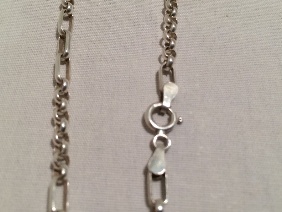 Sterling Silver Chain with Pendant [Photo 5]