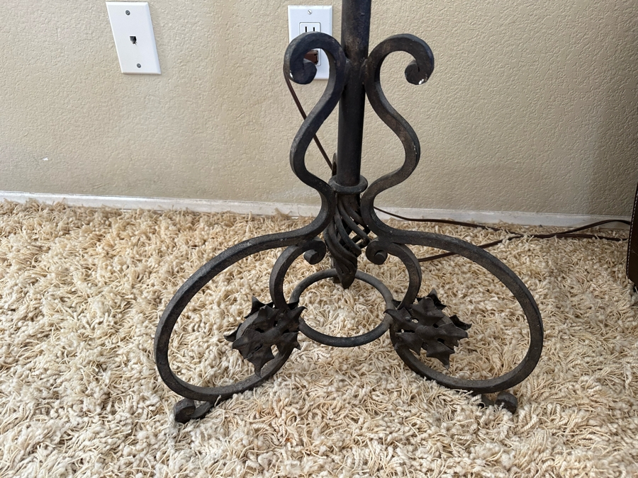 Wrought Iron Floor Lamp 68H [Photo 3]