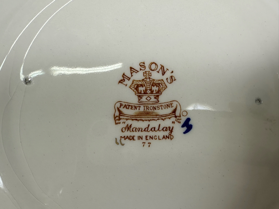 Mason's Ironstone Mandalay Pattern Blue Multicolor China Plates 12 X 10.5R (Dinner Plates) & 15 X 9R (Luncheon Plates) Made In England Replacements Value $1,950 [Photo 7]