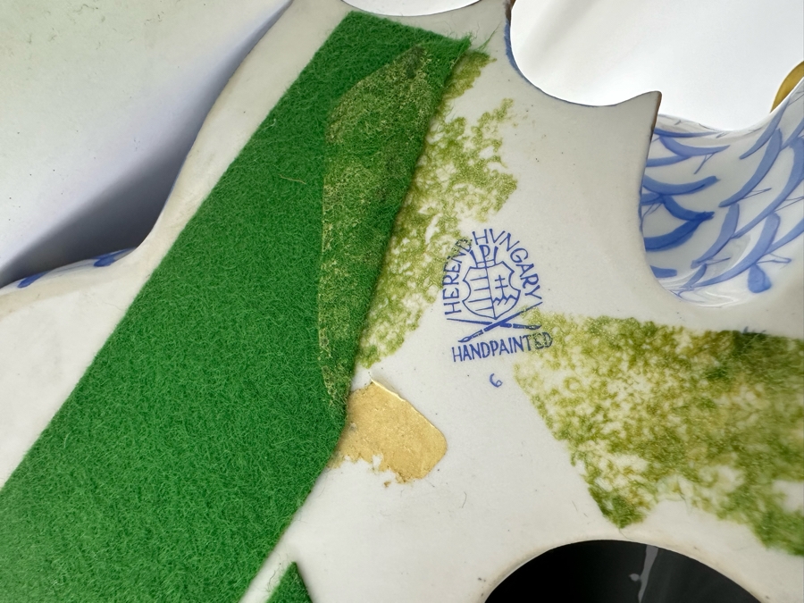 Rare Large Herend Pair Of Ducks Figurine 15W X 8H & Matching Small Figurine 4.25W X 3H Handmade And Handpainted With 24K Gold Accents From Hungary - Retails Over $2,800 [Photo 10]