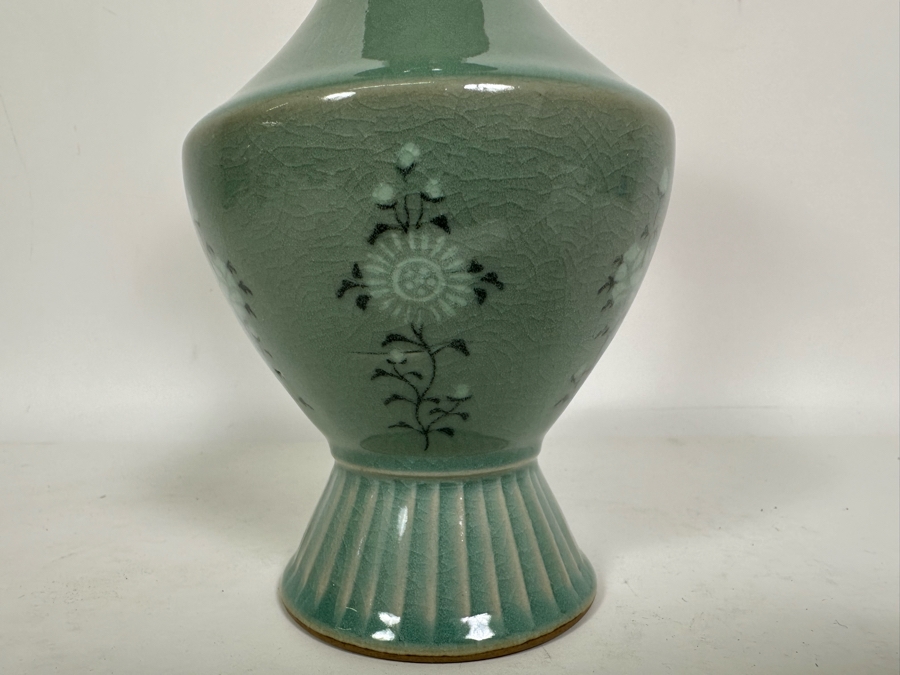 Signed Korean Celadon Porcelain Vase 8.5H [Photo 7]