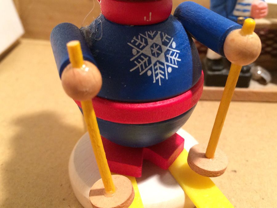 Vintage Lot Includes Cast Iron Figures on Bench and Wooden Figures [Photo 32]